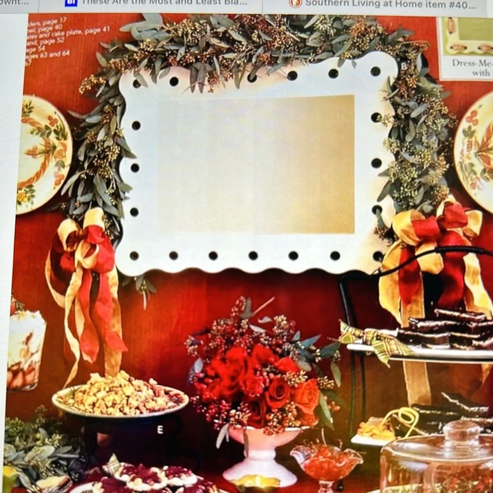 SLAH #40493 Cottage Collection Dress Me Up Mirror